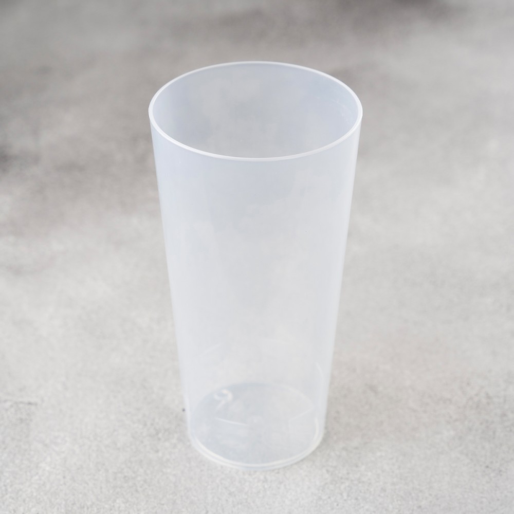 Многоразовый пластиковый стакан 
